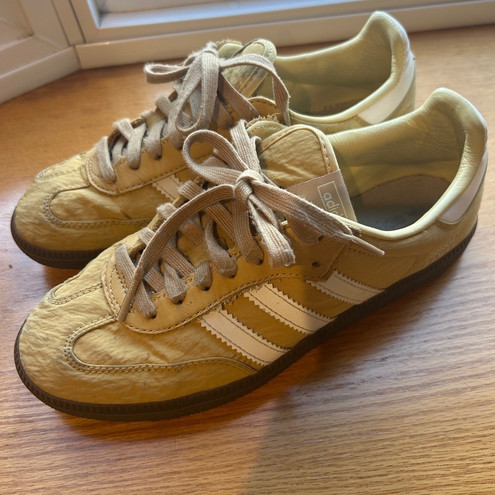Adidas Samba Men's Sneakers in Yellow and White - Picture 2 of 7
